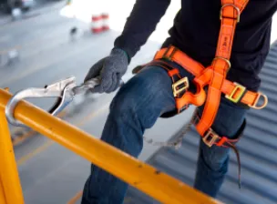 NR12 - Segurança no trabalho em máquinas e equipamentos | Casa do Construtor - Aluguel de equipamentos