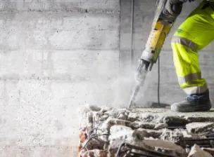 Conheça 3 equipamentos para demolição na construção civil  Casa do Construtor - Aluguel de equipamentos