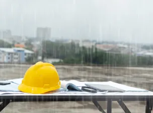 O que fazer na obra em dias de chuva? | Casa do Construtor - Aluguel de equipamentos