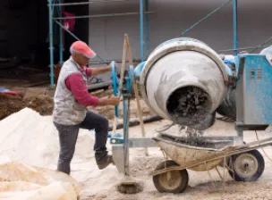 Aprenda agora como utilizar uma betoneira! | Casa do Construtor - Aluguel de equipamentos