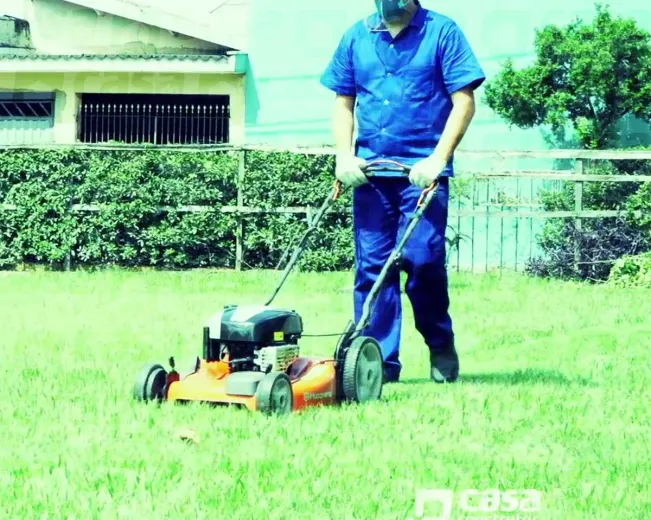 Aluguel de Cortadora de Grama Gasolina